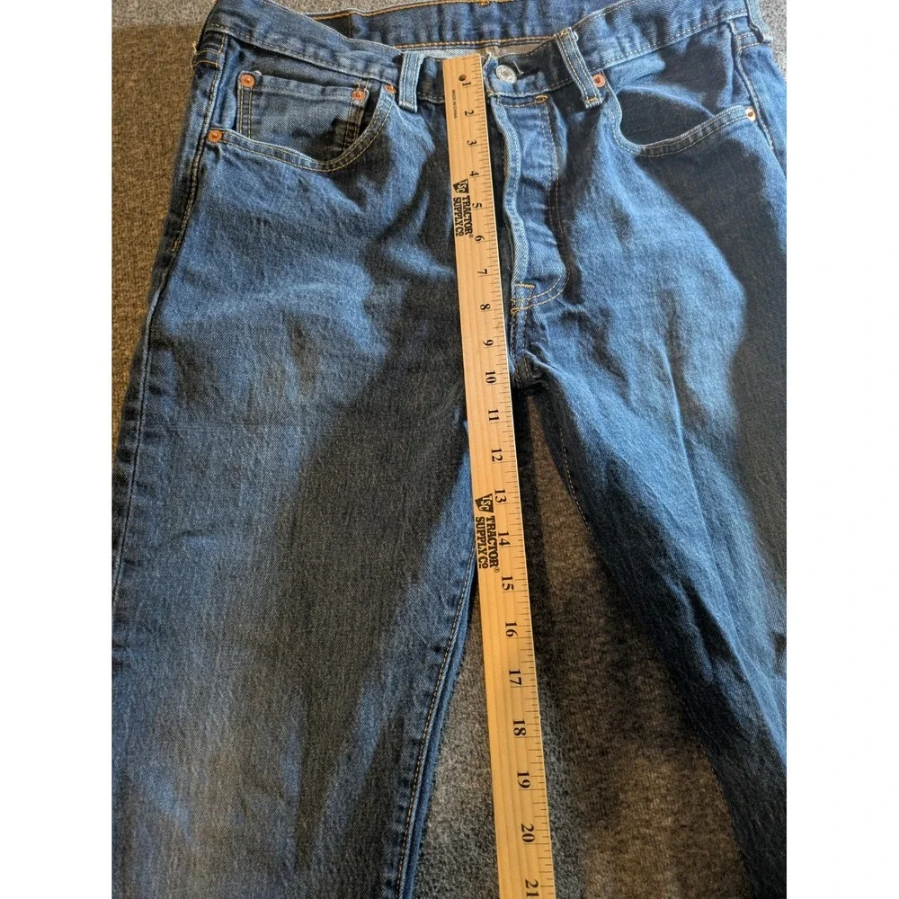 Levis 501 Jeans Mens 34x32 Blue Button Fly Denim Pants Cowboy Classic
